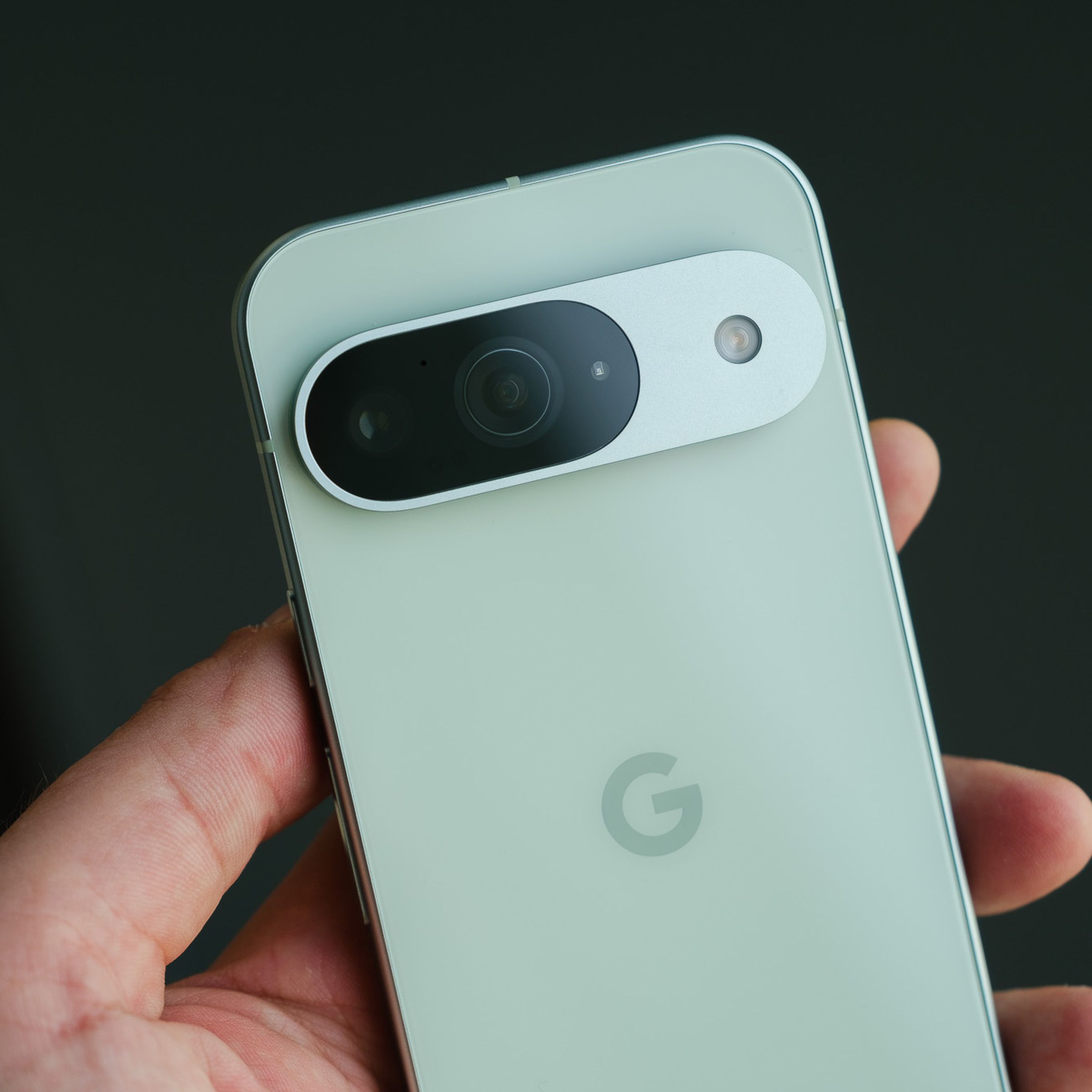 A hands-on photo of Google’s Pixel 9 / 9 Pro 9 / 9 Pro XL.