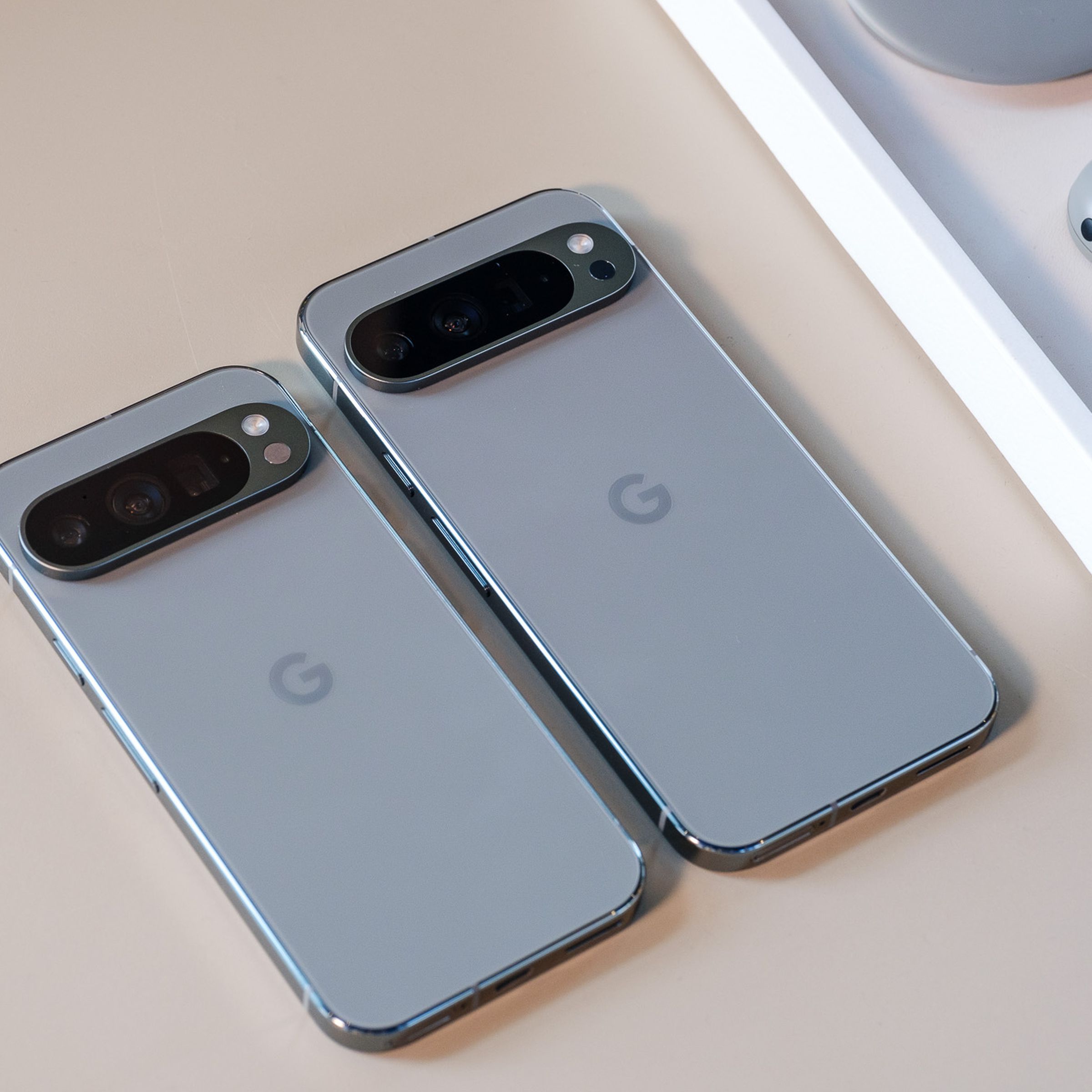 A hands-on photo of Google’s Pixel 9 / 9 Pro 9 / 9 Pro XL.