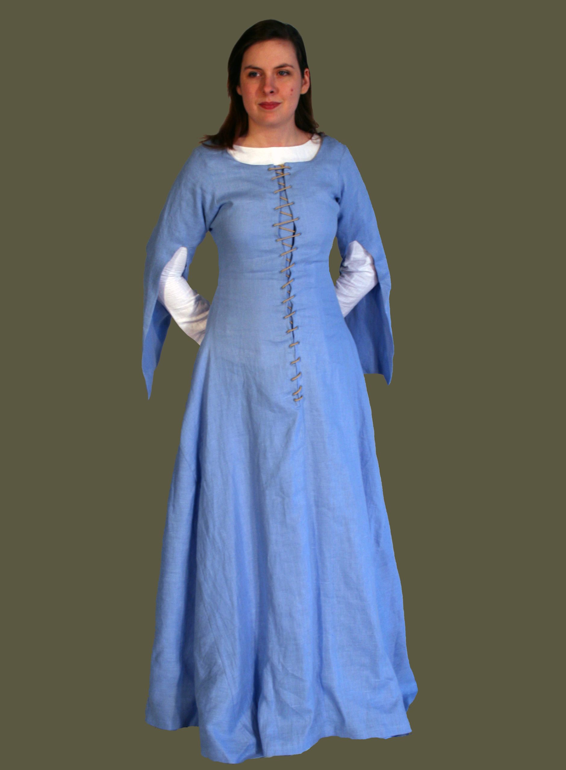 gown_LtBlueLinen_front
