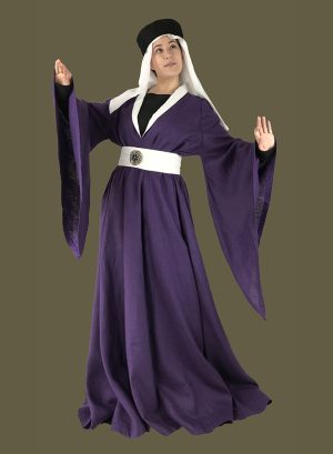 Medieval Women's Linen Houppelande Full Wardrobe