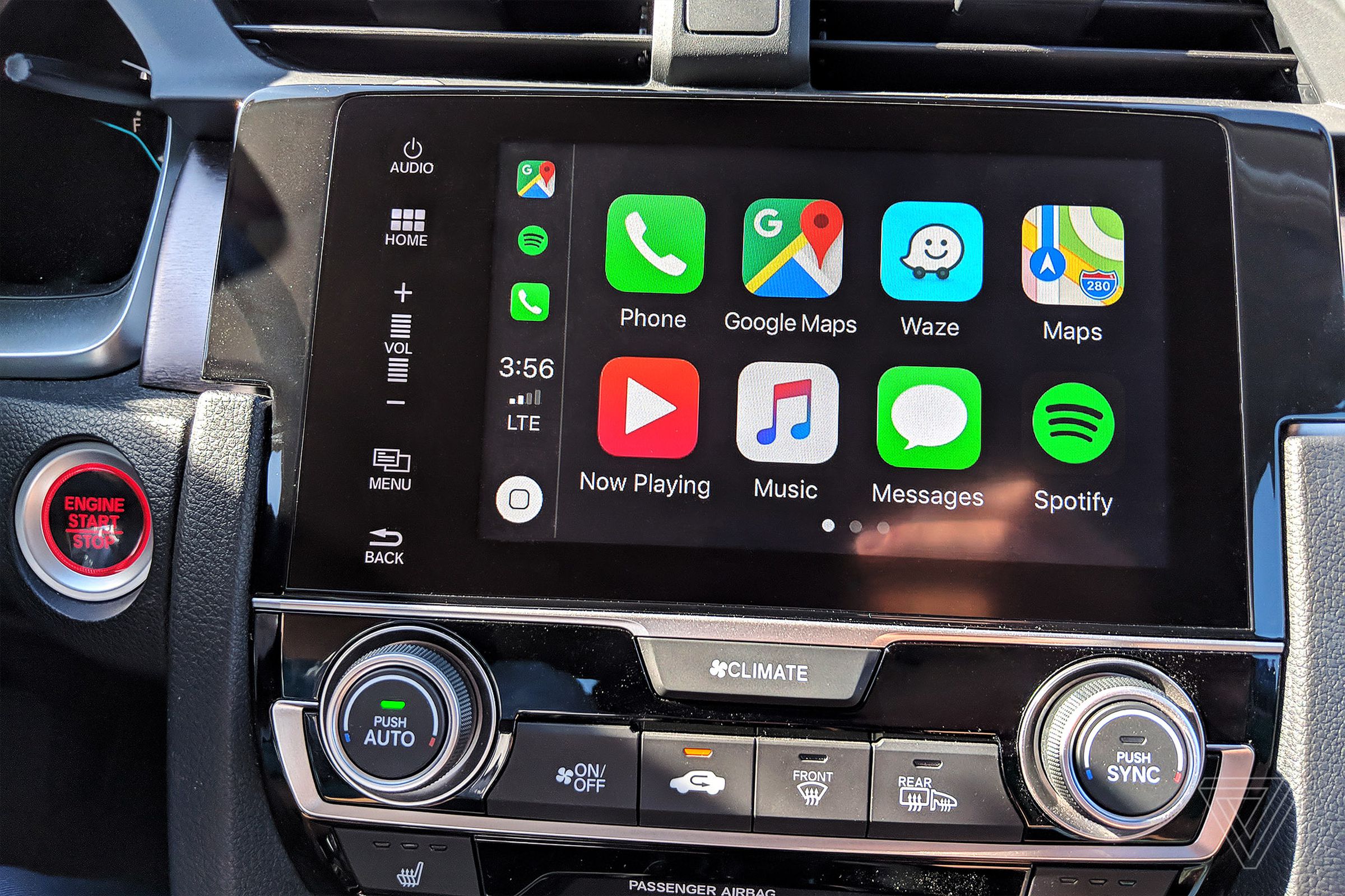 Apple CarPlay